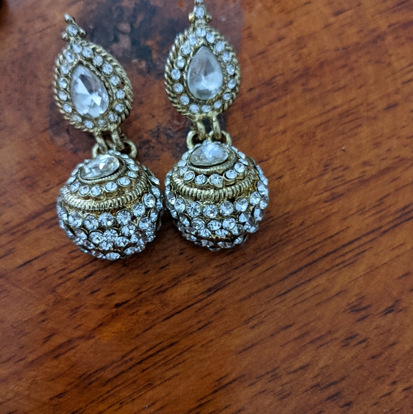 Combo of ear rings - Picture 4 of 16